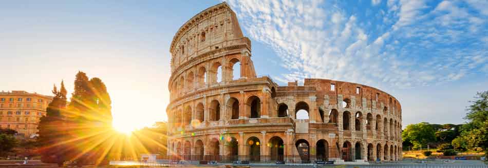 Rom: Das Kolosseum lässt sich die Morgensonne auf die Steine scheinen