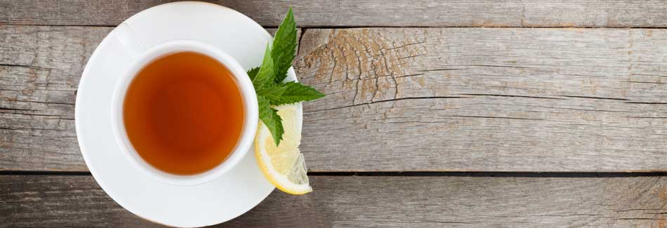 Kohlsuppendiät: Eine Tasse mit grünem Tee