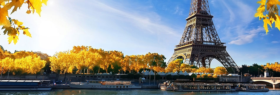 Städtetrips im Herbst: der Eiffelturm in Paris